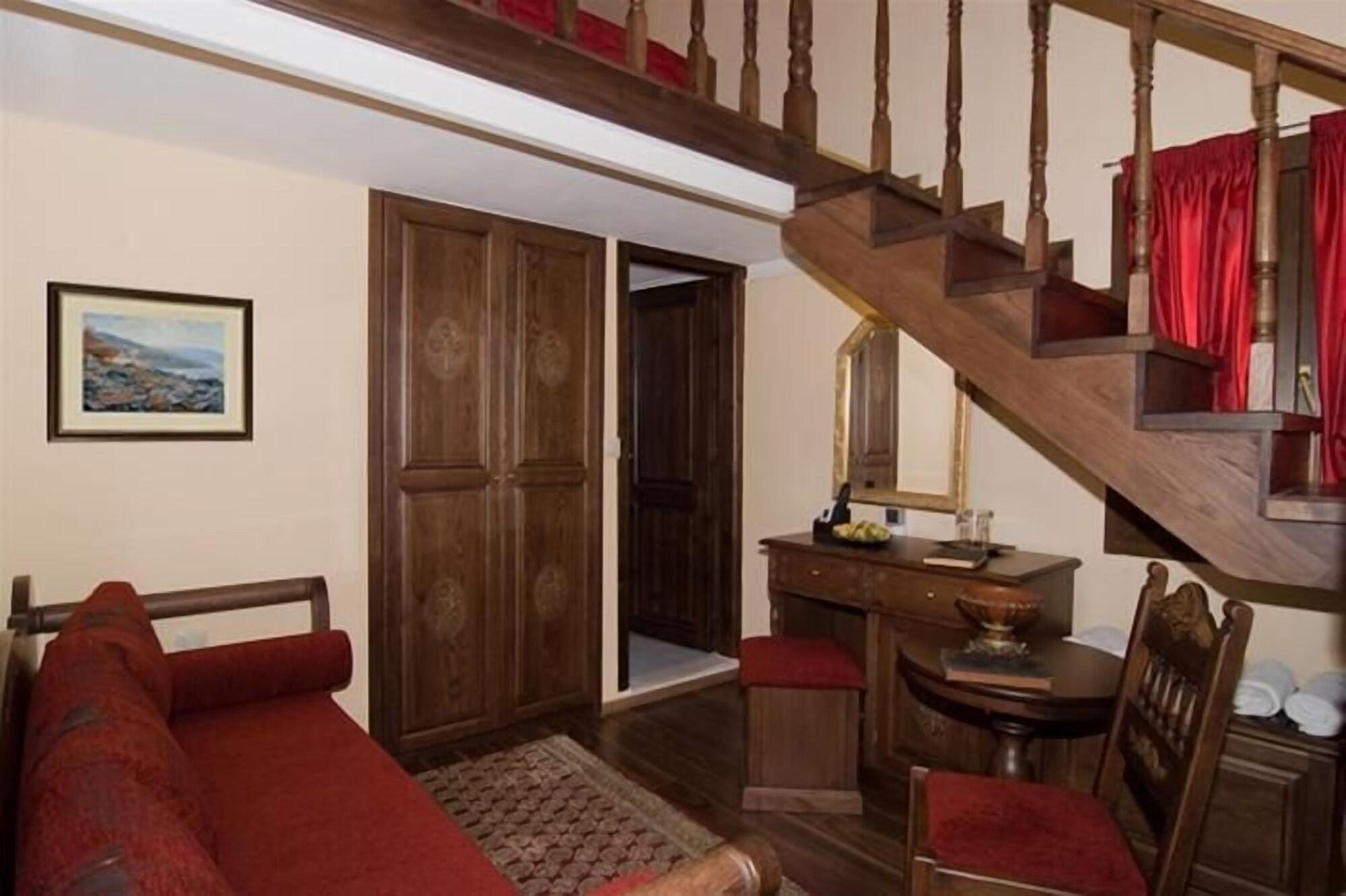 Porto Del Colombo Traditional Boutique Hotel Chrissi Akti Chania Exterior foto