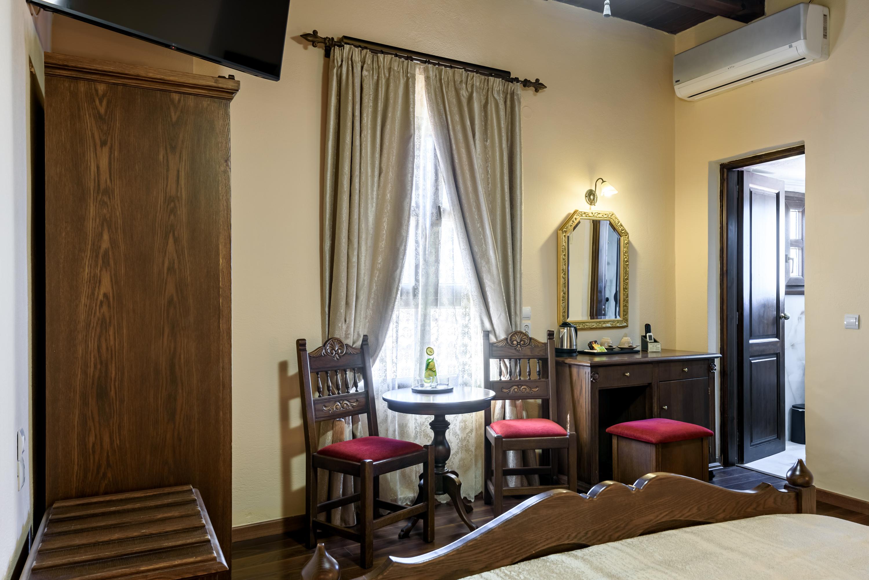Porto Del Colombo Traditional Boutique Hotel Chrissi Akti Chania Exterior foto