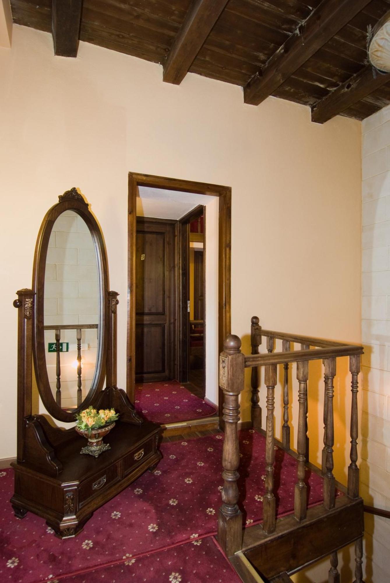 Porto Del Colombo Traditional Boutique Hotel Chrissi Akti Chania Exterior foto